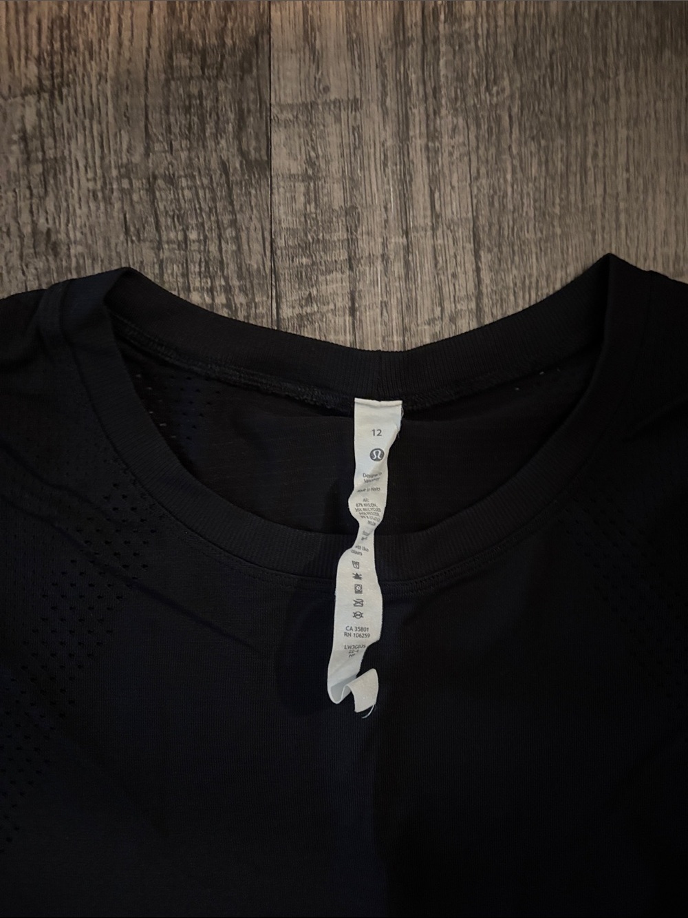 Lululemon Short Sleeve Crew Tee - Black - Size 12 - Picture 2 of 4